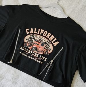 SHEIN California Zipper Crop Top